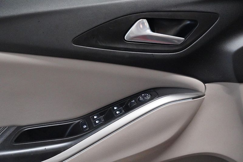 Opel Grandland X - fotka 12 z 28