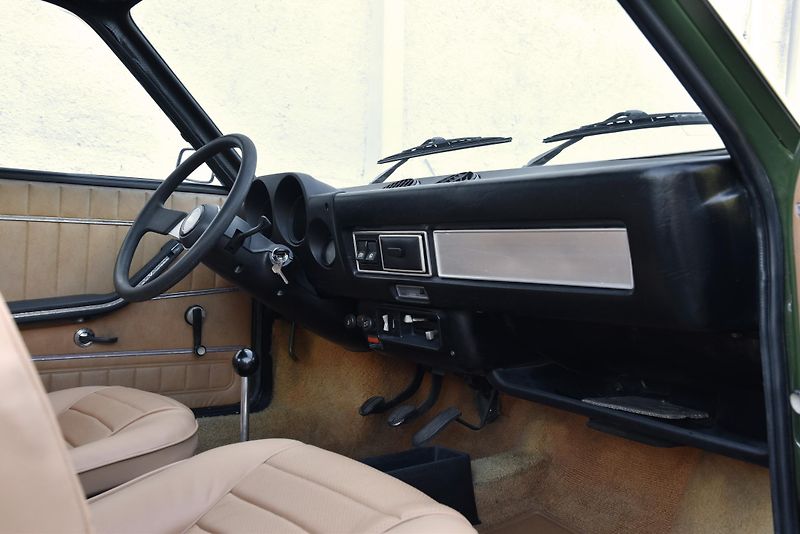 Fiat 128 (1972) SL COUPÉ - fotka 26 z 37