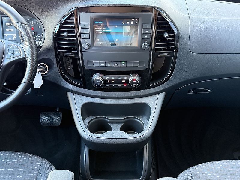 Mercedes-Benz Vito 119 CDI Tourer 4x4 - fotka 19 z 37