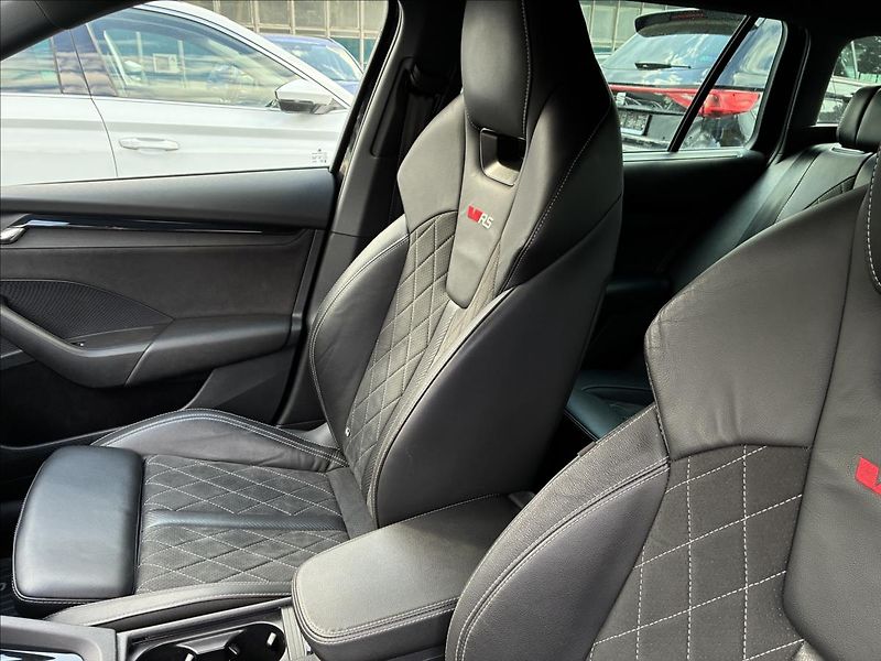 Škoda Octavia 2,0 RS,TAŽNÉ,KŮŽE,CANTON - fotka 10 z 33