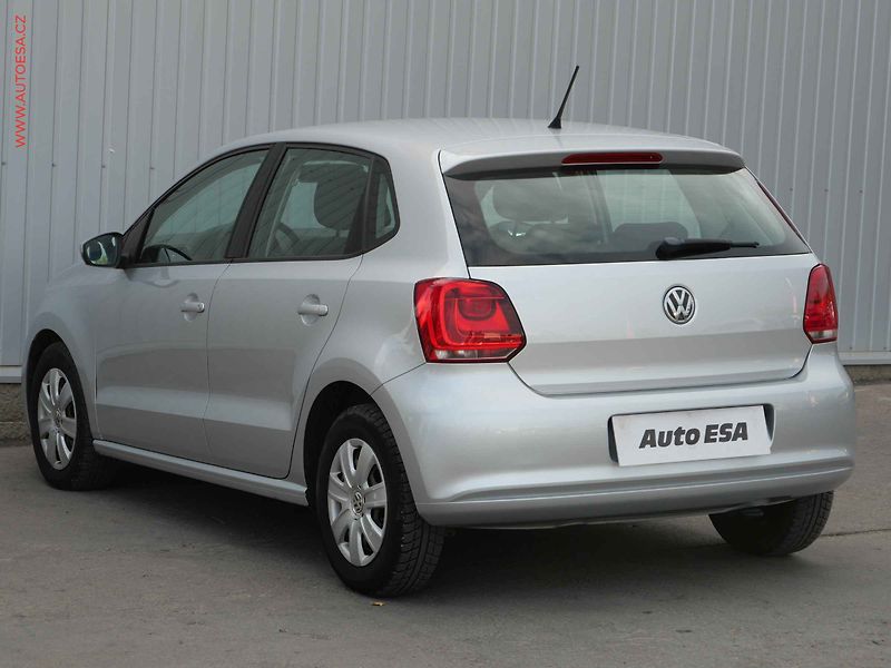 Volkswagen Polo (2013) 1.2i, servis.kniha, AC - fotka 6 z 14