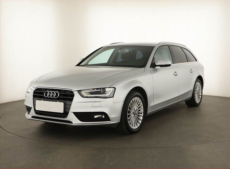 Audi A4 (2013) 2.0 TDI, Serv.kniha, Bi-Xenony - fotka 2 z 18