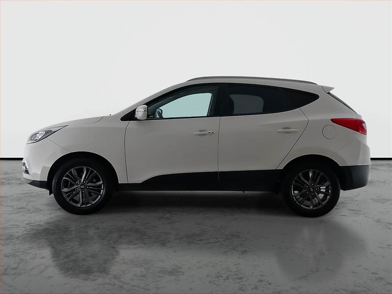 Hyundai ix35 (2014) 1.6 GDI, Serv.kniha, Kůže - fotka 3 z 17