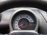 Toyota Aygo (2011) 1.0 VVT-i, nová STK - náhled 11