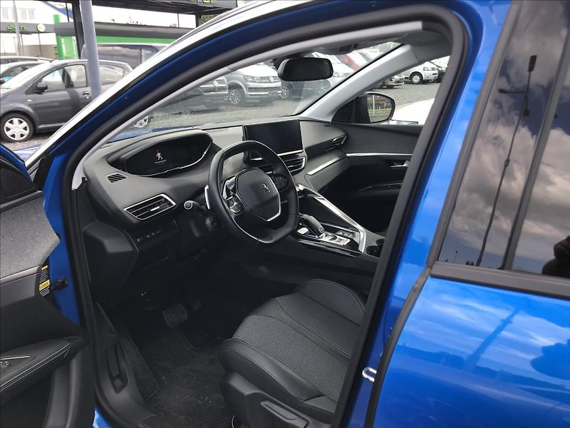 Peugeot 3008 1,5 1.5 BlueHDI 130 EAT8 96kw - fotka 7 z 27