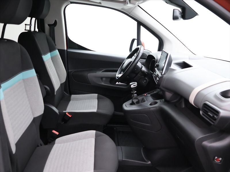 Citroën Berlingo 1.5 HDi 75kW CZ Feel 1.Maj - fotka 12 z 36
