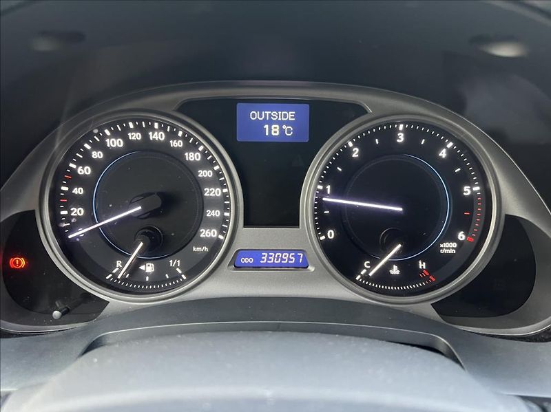 Lexus IS 2,2 220d,Keyless,Navi,Kůže - fotka 13 z 19