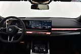 BMW Řada 5 540d xDrive Touring - náhled 8