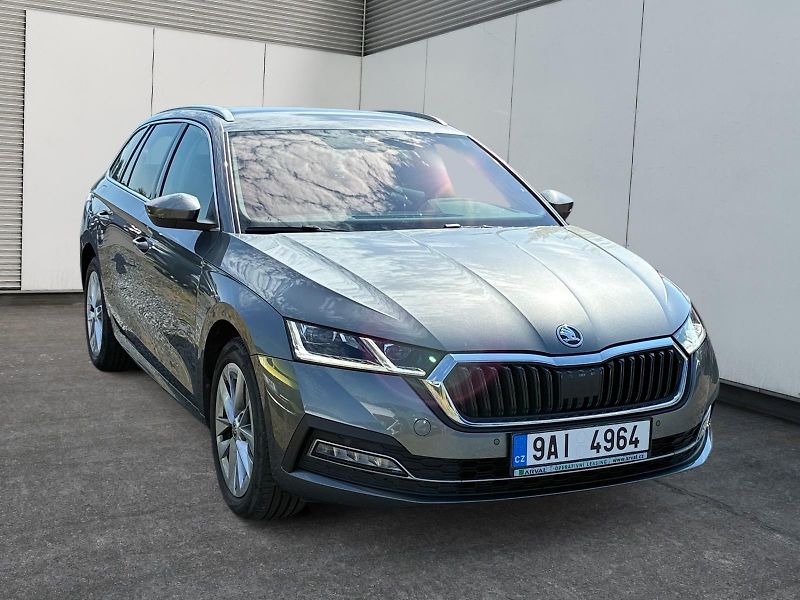 Škoda Octavia (2022) STYLE 2.0TSI 140kW DSG 4x4 CZ - fotka 3 z 11