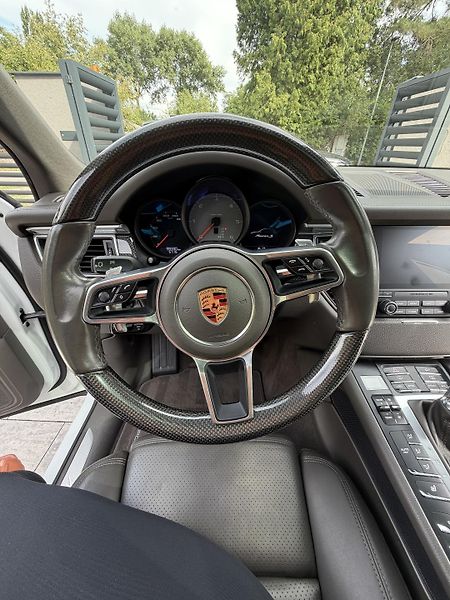 Porsche Macan (2017) Vozidlo v perfektním stavu - fotka 11 z 14