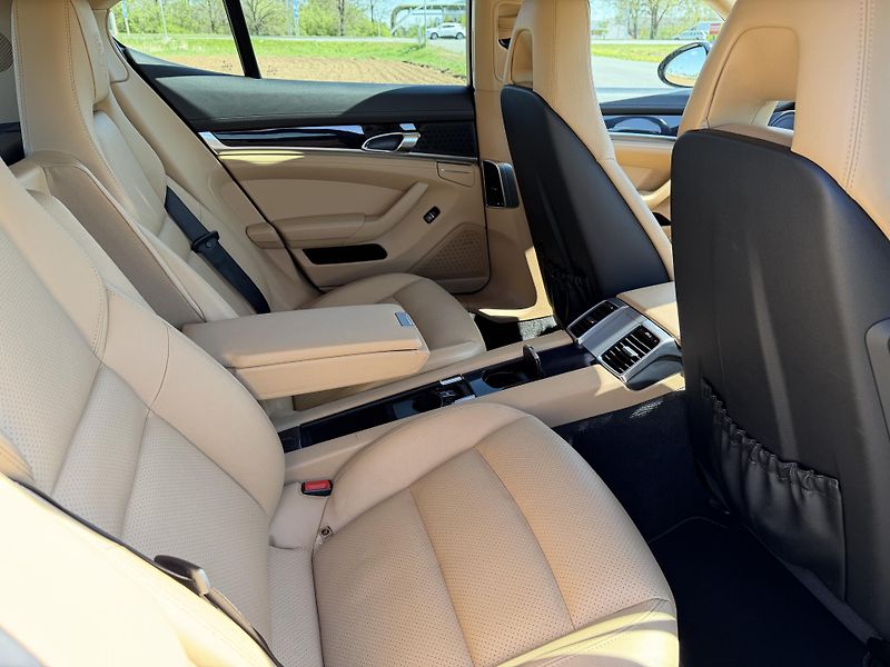 Porsche Panamera 3.0 DIESEL EDITION NAVI KAMERA - fotka 37 z 48