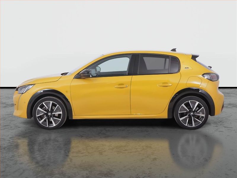 Peugeot 208 (2021) GT Pack 50 kWh, SoH 90% - fotka 3 z 18