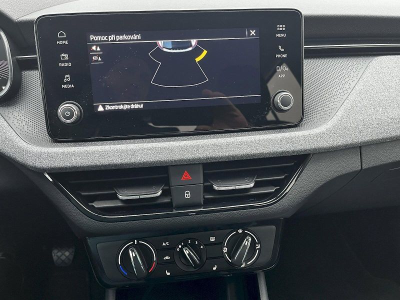 Škoda Scala (2025) 1,0TSI 85KW SELECTION - fotka 20 z 20