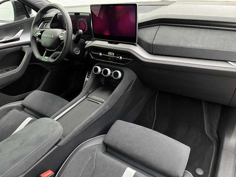 Škoda Kodiaq 2.0TDi 4x4 DSG Sportline 193PS - fotka 46 z 51