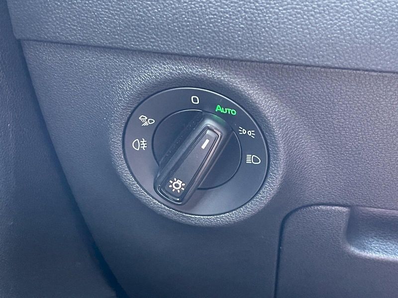 Škoda Karoq (2025) 1.5 TSI 110 kW DSG SportLine - fotka 7 z 35