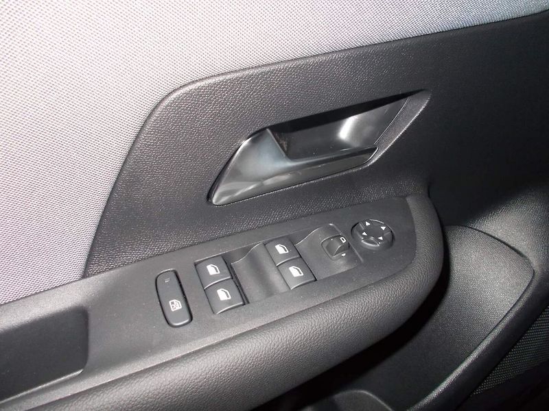 Opel Mokka (2026) Edition 1.2 TURBO (100 kW/136 - fotka 14 z 23