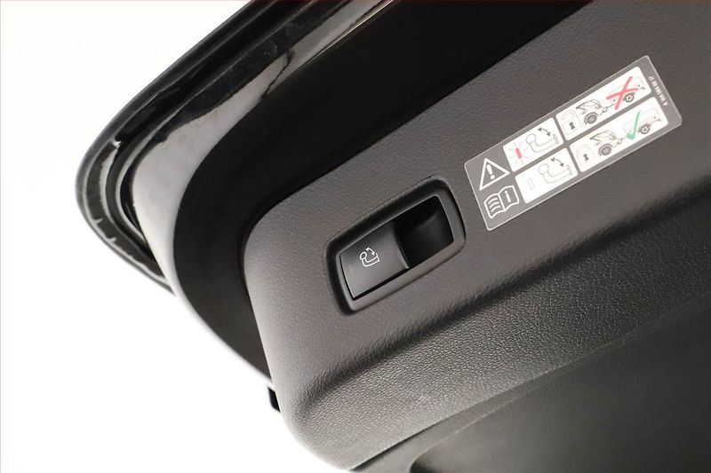 Mercedes-Benz GLE (2015) AMG line 400 - fotka 27 z 30
