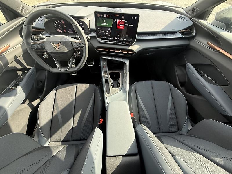 Cupra Terramar DSG 4WD 2,0 TSi 150 kW - fotka 10 z 24
