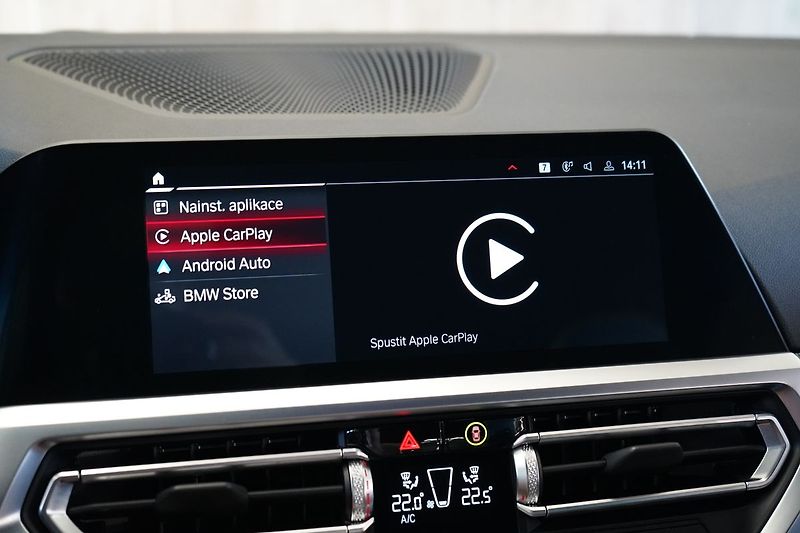 BMW M4 Competition xDrive Convertible - fotka 33 z 45