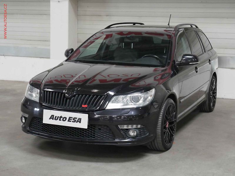 Škoda Octavia (2010) 2.0 TSI, servis.kniha, AC - fotka 3 z 16