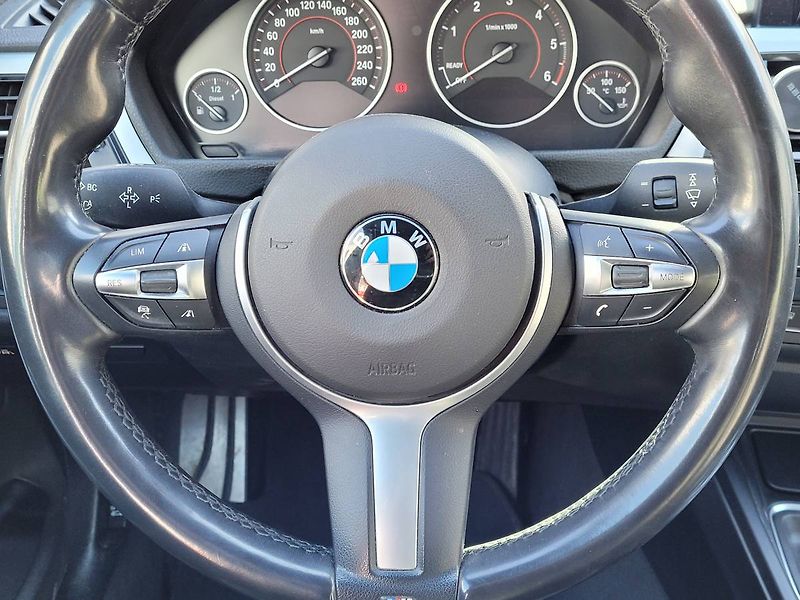 BMW Řada 3 330d GT M Paket - fotka 13 z 37