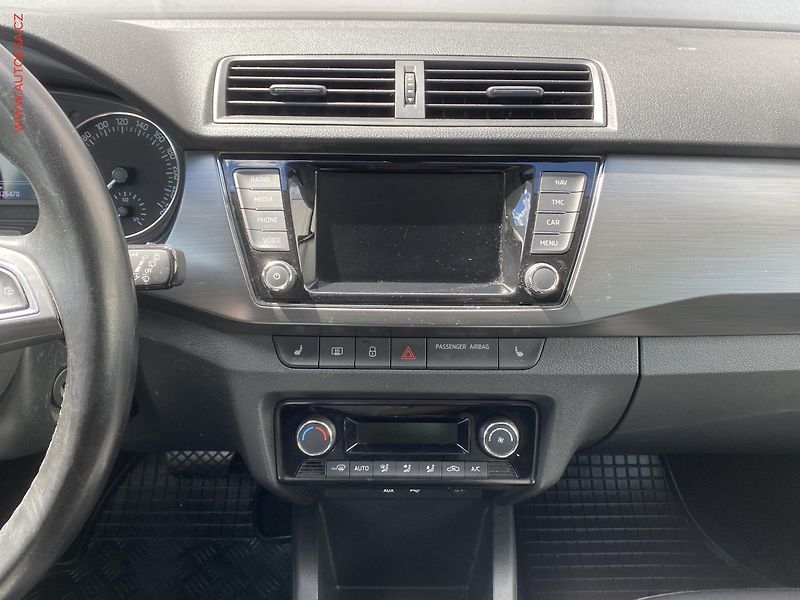 Škoda Fabia (2016) 1.2 TSi, Joy, DSG, navi - fotka 12 z 18