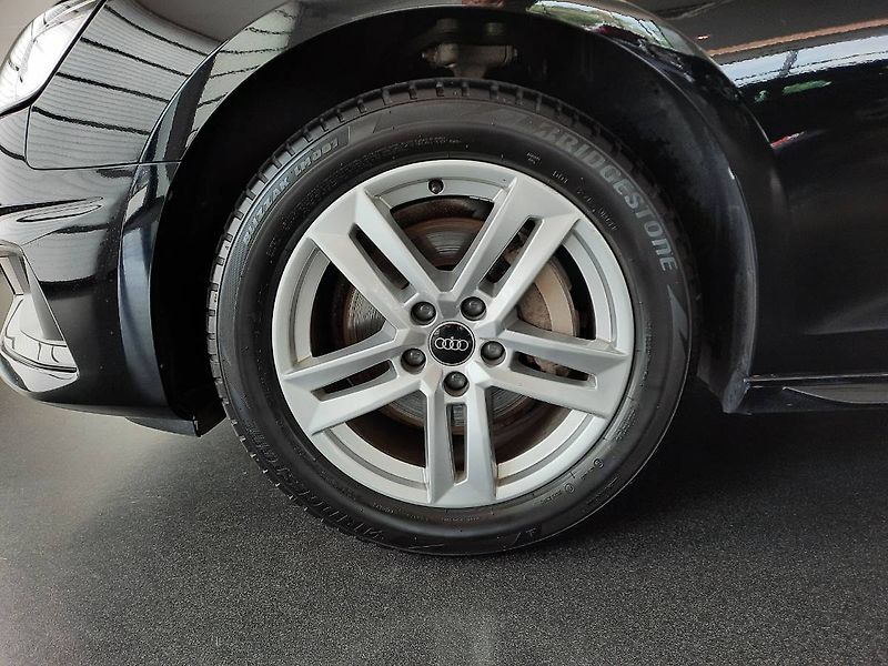 Audi A4 (2022) Avant 40 TFSI quattro (150kW/2 - fotka 25 z 26