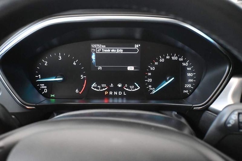 Ford Focus (2022) 1.5 LED ACC TITANIUM Tažné 8AT - fotka 35 z 39