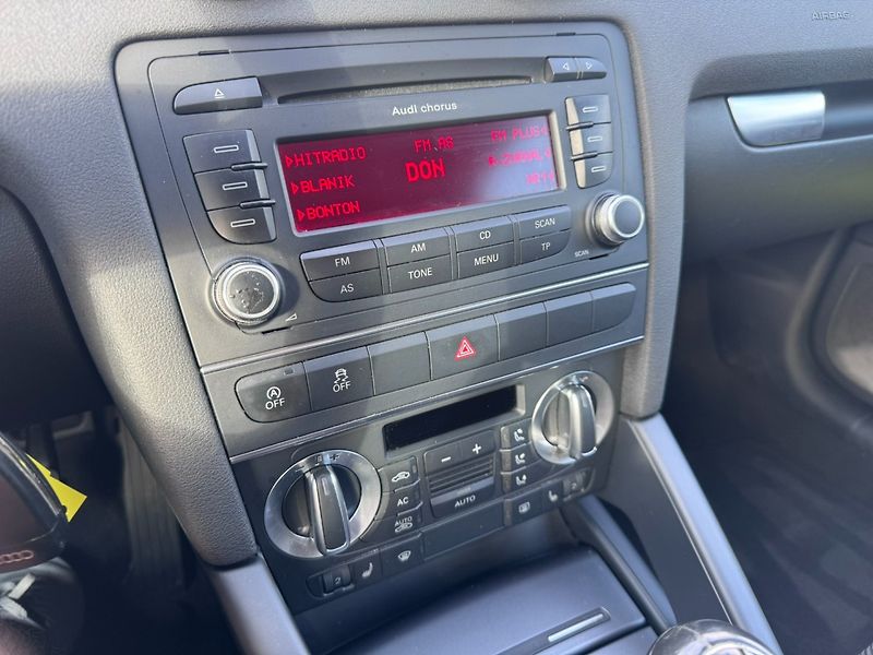 Audi A3 (2011) 2,0 TDI 103 KW 2. MAJ 2X KOLA - fotka 30 z 49