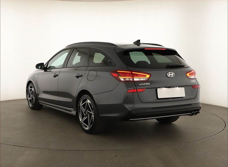 Hyundai i30 (2025) 1.5 T-GDI MHEV 48V, N-Line - fotka 4 z 21