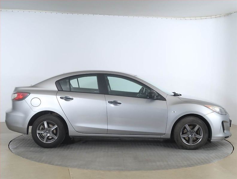 Mazda 3 (2013) 1.6 DI Turbo, nová STK - fotka 6 z 16