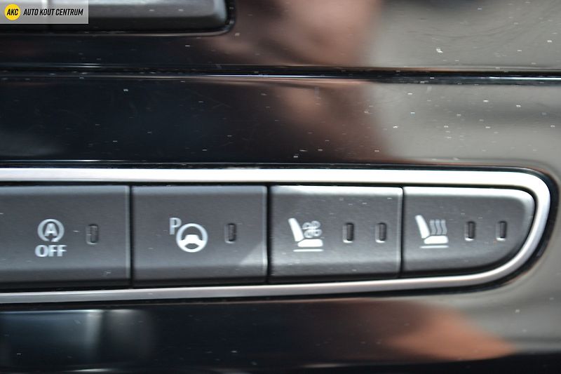 Renault Koleos 2.0dCi INITIALE PARIS 4x4 X-Tr - fotka 47 z 74