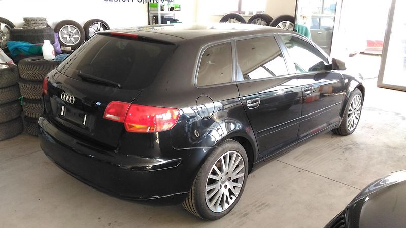 Audi A3 (2006) 2,0FSI,110KW,ALU,AUT.KLIMA - fotka 4 z 27