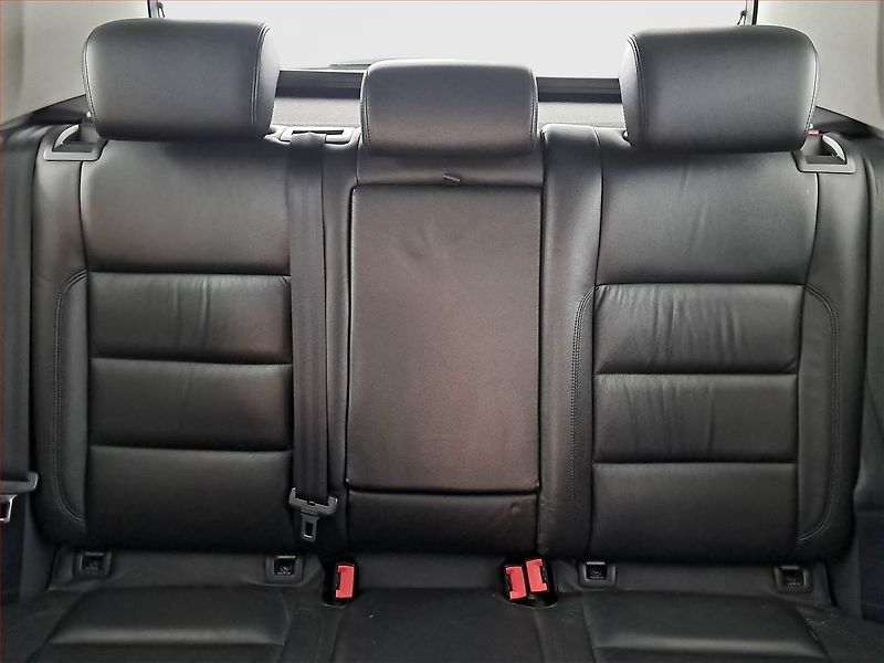 Volkswagen Golf (2009) 1.4 TSI, Automat, Xenony - fotka 10 z 17