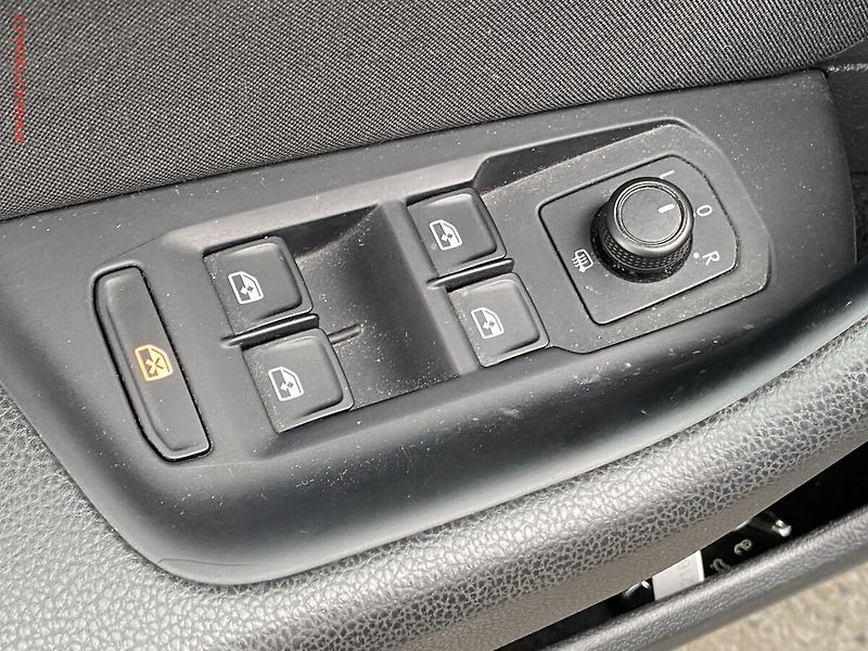 Volkswagen Passat (2015) 1.6 TDi, Comfortline, TZ - fotka 11 z 17