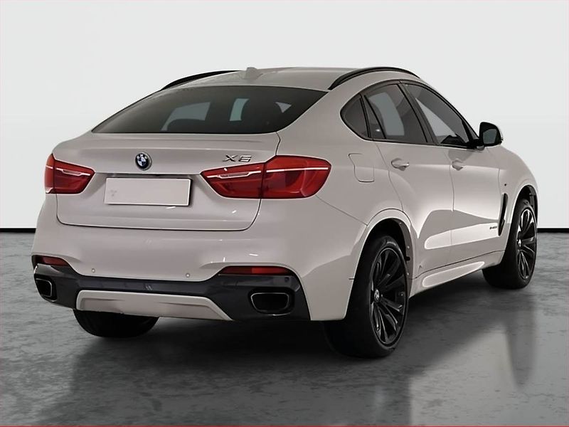 BMW X6 (2016) xDrive30d - fotka 5 z 23