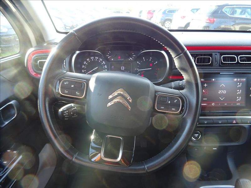 Citroën C3 1,2 PureTech 60 kW - fotka 16 z 30