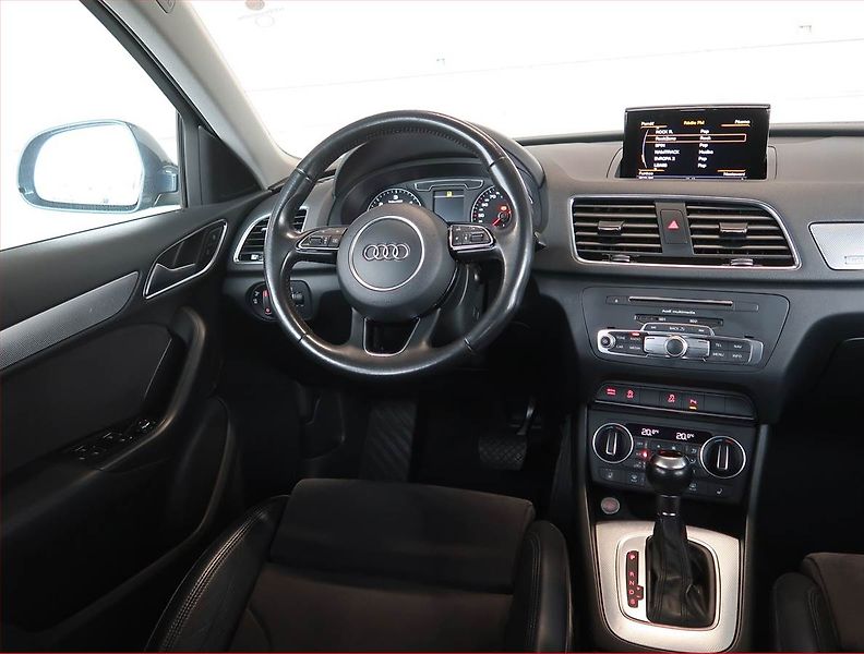 Audi Q3 (2016) 2.0 TDI, 4X4, Automat, Kůže - fotka 7 z 16
