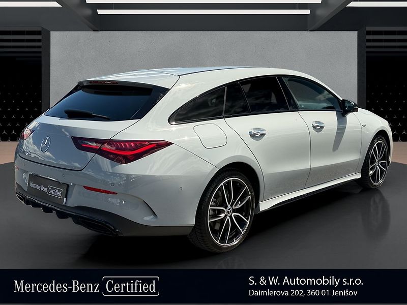 Mercedes-Benz CLA e Shooting Brake s hybridní te - fotka 5 z 37