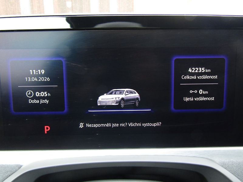 Volkswagen Passat Variant (2024) 2.0 TDI 110kW DSG ACC - fotka 34 z 47