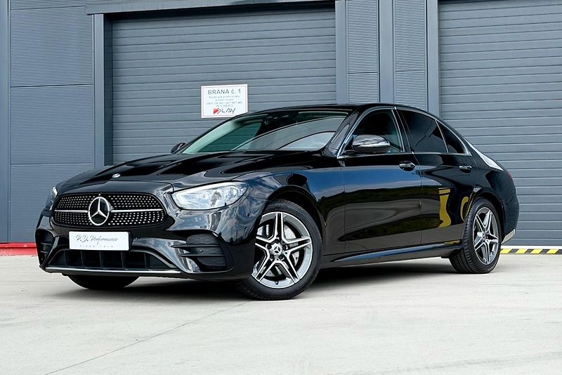 Mercedes-Benz Třídy E (2020) E 220d 4Matic AMG Line - fotka 4 z 112