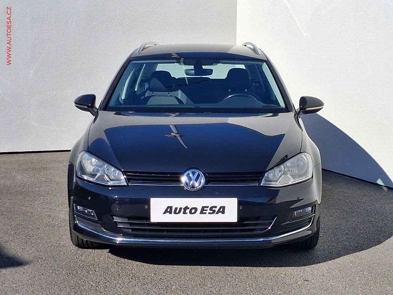 Volkswagen Golf (2017) 2.0TDi, ČR, AC, tempo, park - fotka 2 z 16