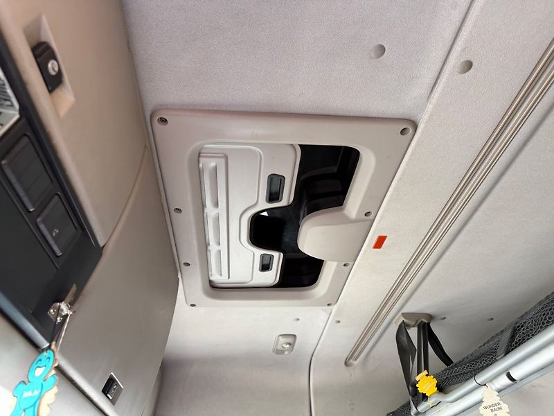 DAF XF480 SC EURO 6 NOVÝ TACHO - fotka 17 z 19