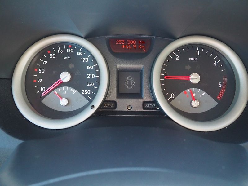 Renault Mégane (2004) 1.5 DCI - fotka 21 z 26