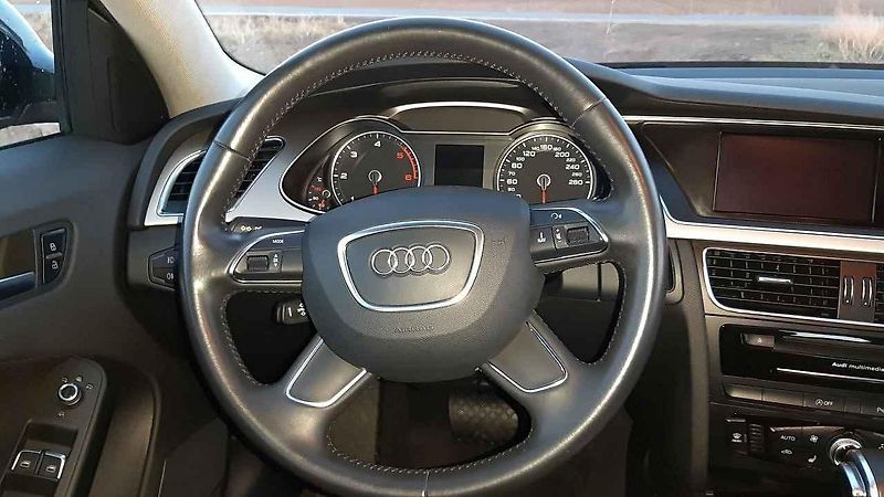 Audi A4 Allroad je reprezentativní a téměř k nerozeznání od většího allroadu odvozeného od A6. 2
