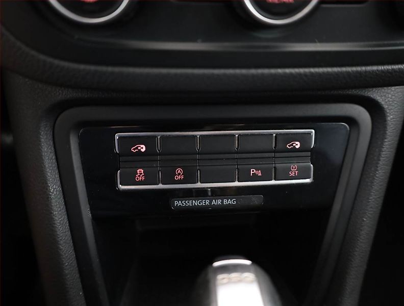 Volkswagen Sharan (2015) 2.0 TDI BMT, Automat, 7 míst - fotka 13 z 18