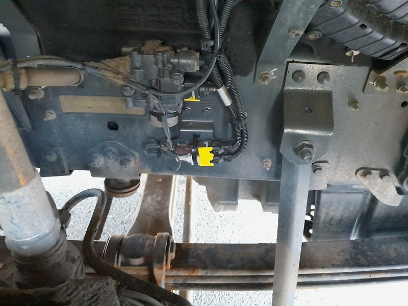 DAF XF 480 Standart  4 X 4 - fotka 7 z 45