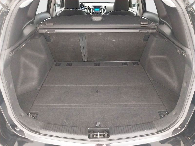 Hyundai i30 (2015) 1.6 MPI, ČR,1.maj, Serv.kniha - fotka 14 z 20