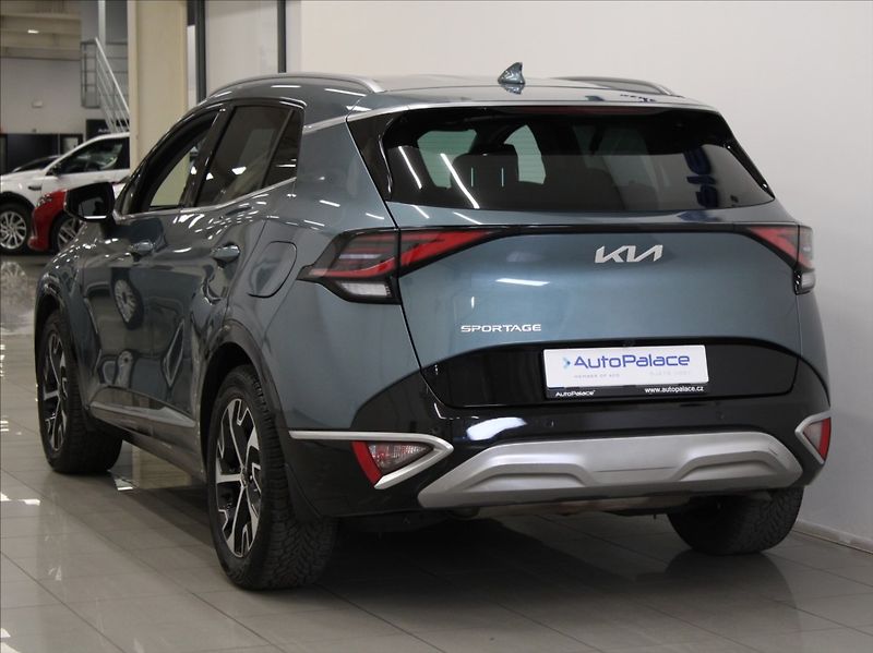 Kia Sportage 1,6 T-GDi 132kW 4x4 Výprodej! - fotka 3 z 27