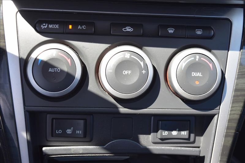 Mazda 6 2,0 d 103KW VÝHŘEV ALU - fotka 41 z 45